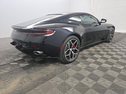 2019 ASTON MARTIN DB11