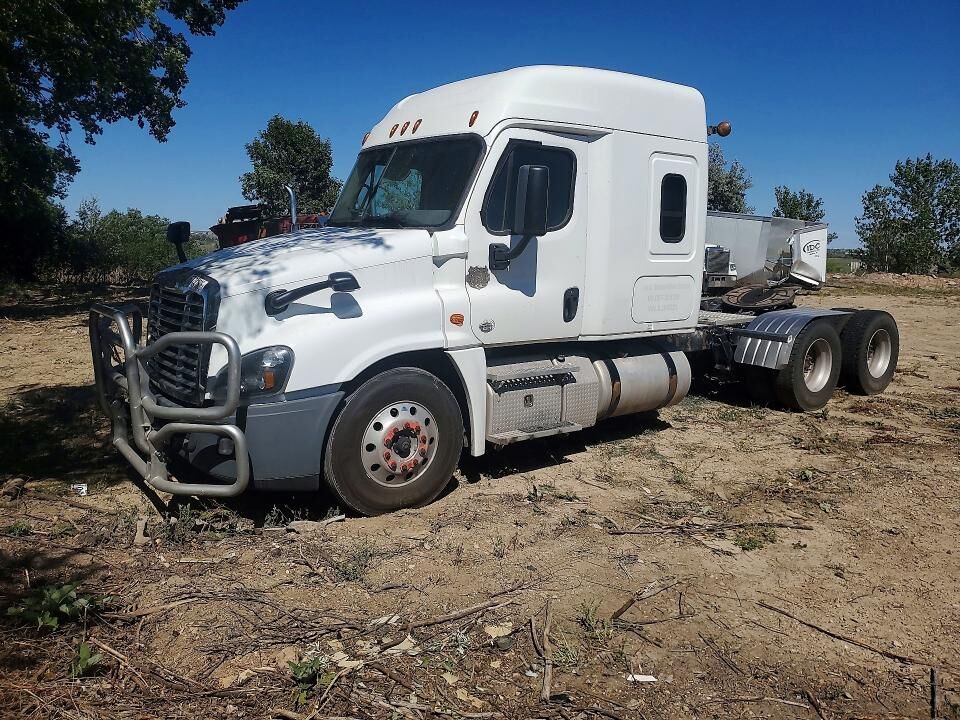 2018 FREIGHTLINER Cascadia