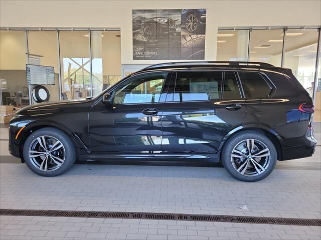 2027 BMW X7