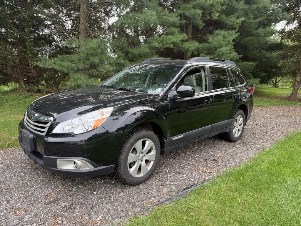 2012 SUBARU Outback