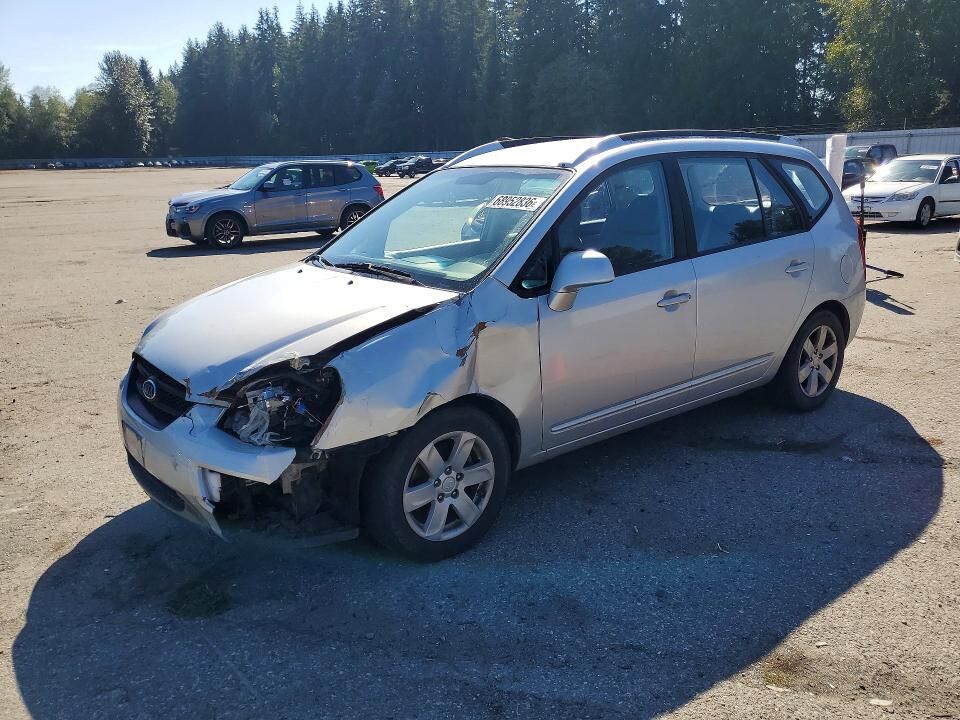 2007 KIA Rondo