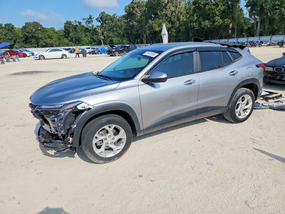 2024 CHEVROLET Trax
