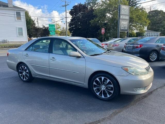 2005 TOYOTA Camry