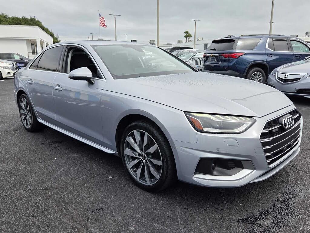 2022 AUDI A4