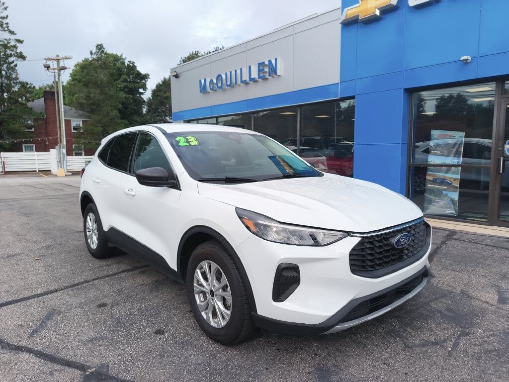 2023 FORD Escape