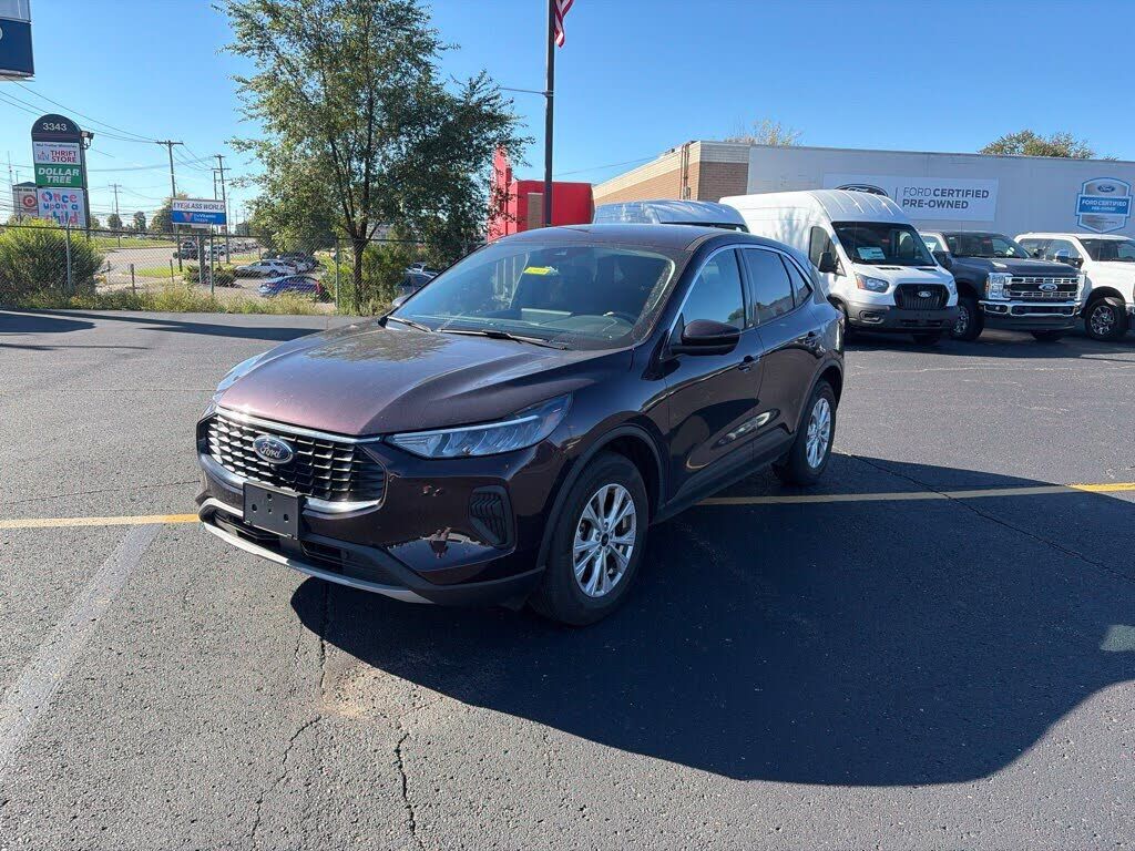 2023 FORD Escape