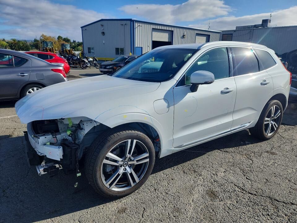 2021 VOLVO XC60