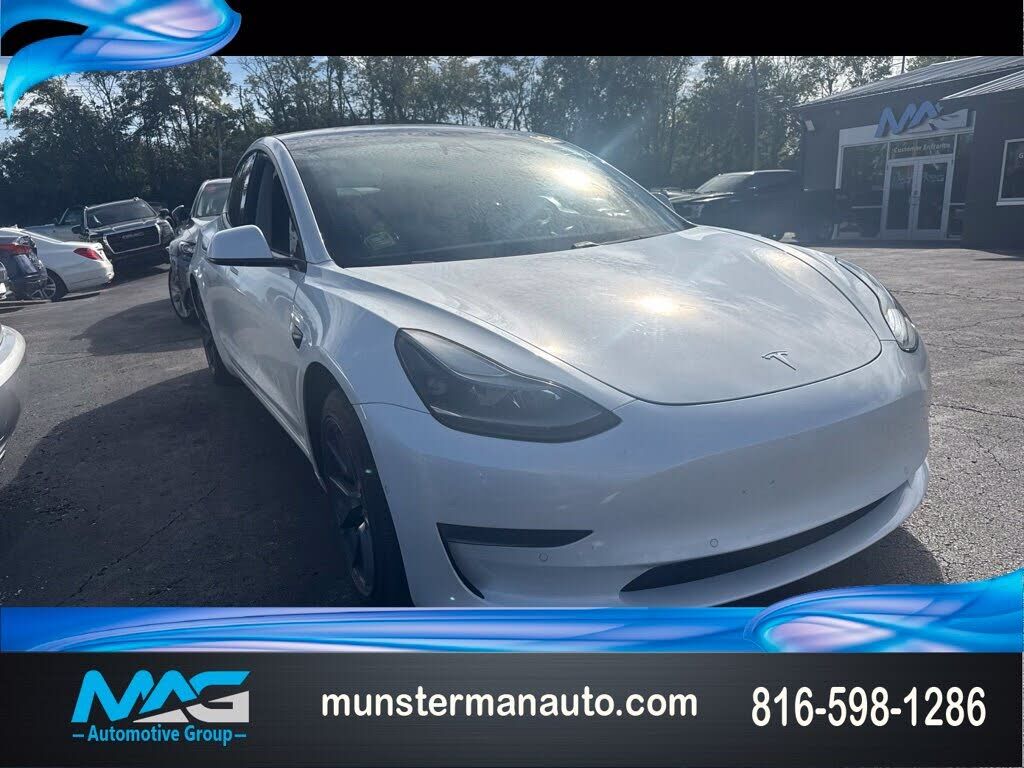 2021 TESLA Model 3
