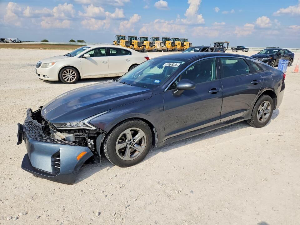 2022 KIA K5