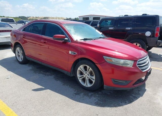 2013 FORD Taurus