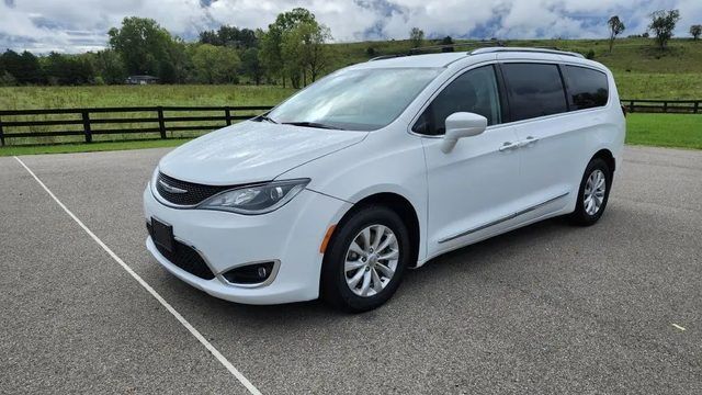 2019 CHRYSLER Pacifica