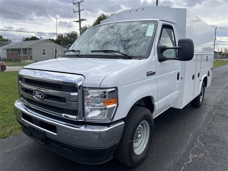 2027 FORD E-350