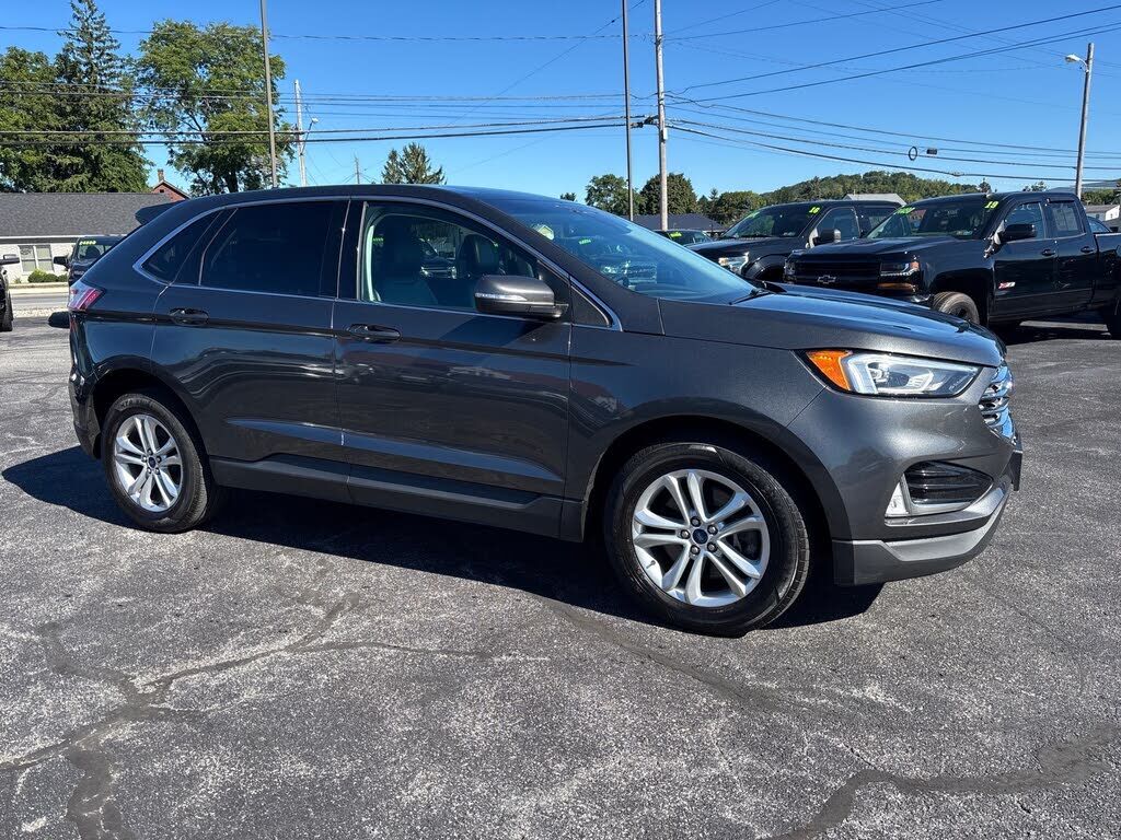 2019 FORD Edge
