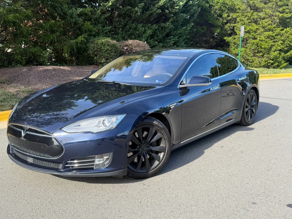 2014 TESLA Model S