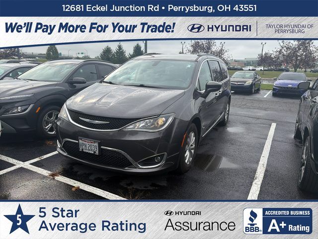 2017 CHRYSLER Pacifica