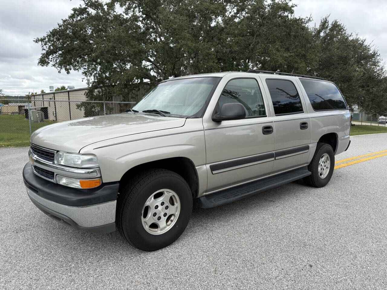 2004 CHEVROLET Suburban