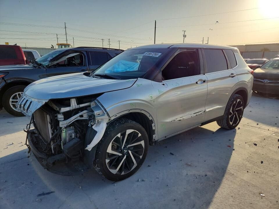 2022 MITSUBISHI Outlander