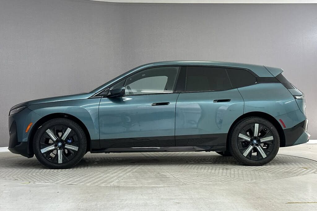 2024 BMW iX