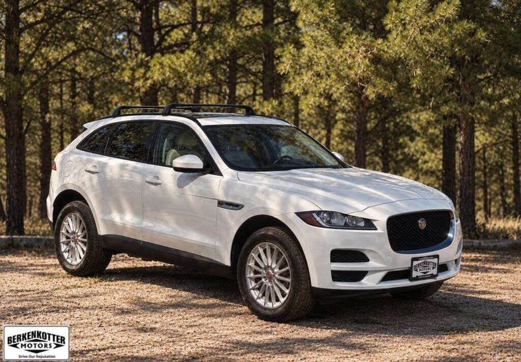2017 JAGUAR F-Pace