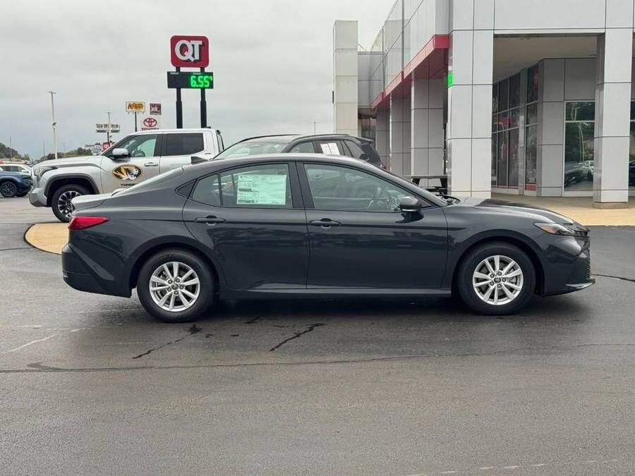 2026 TOYOTA Camry