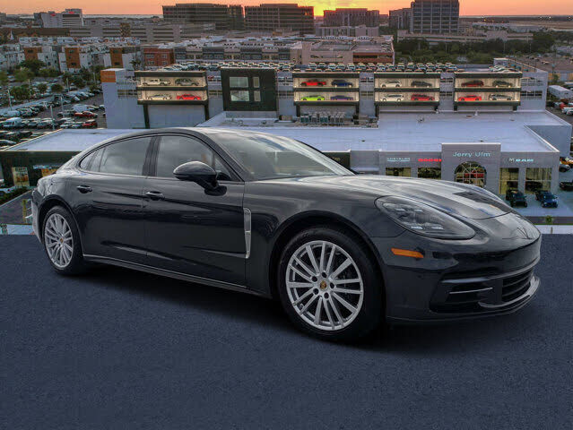 2020 PORSCHE Panamera
