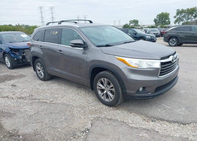 2014 TOYOTA Highlander