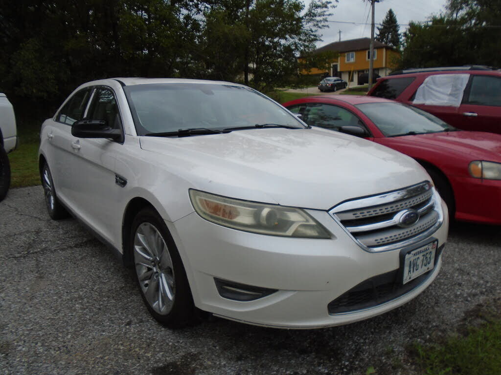 2010 FORD Taurus