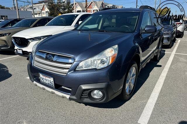 2013 SUBARU Outback