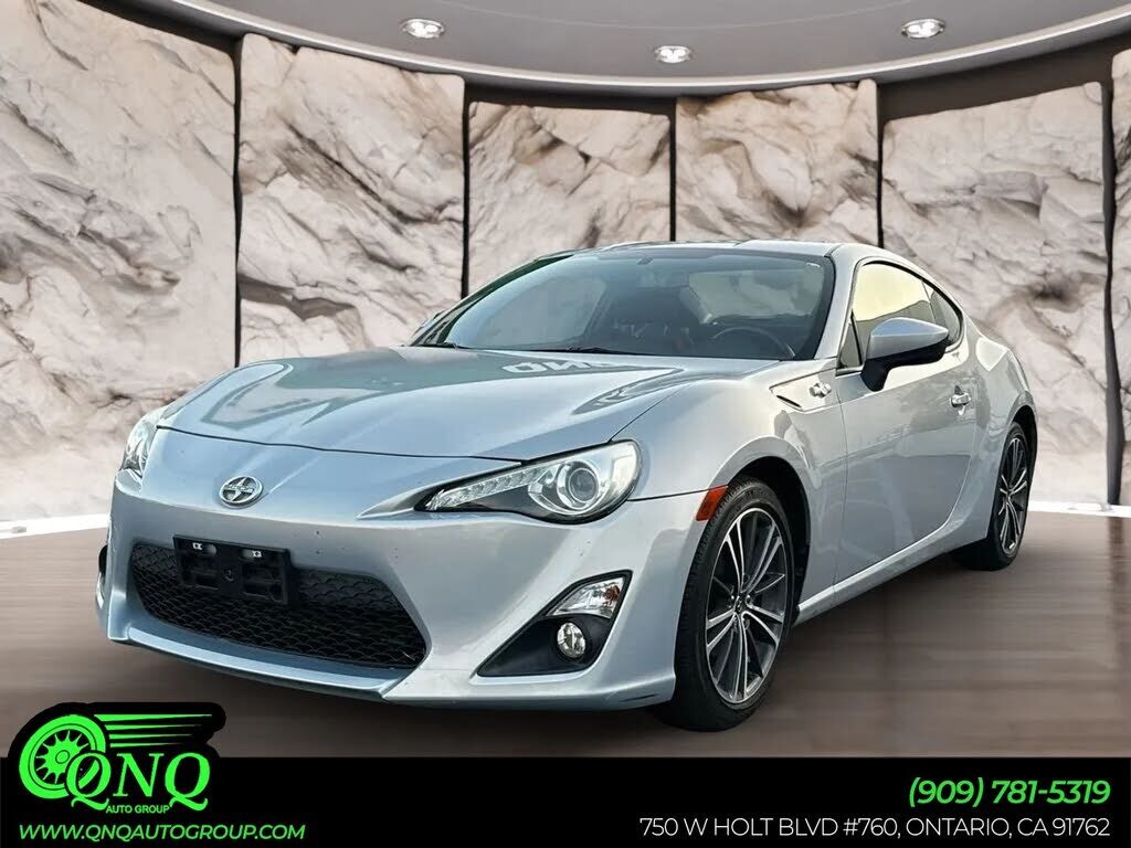 2013 TOYOTA Scion