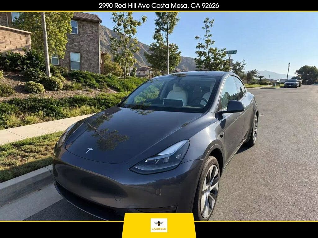 2023 TESLA Model Y