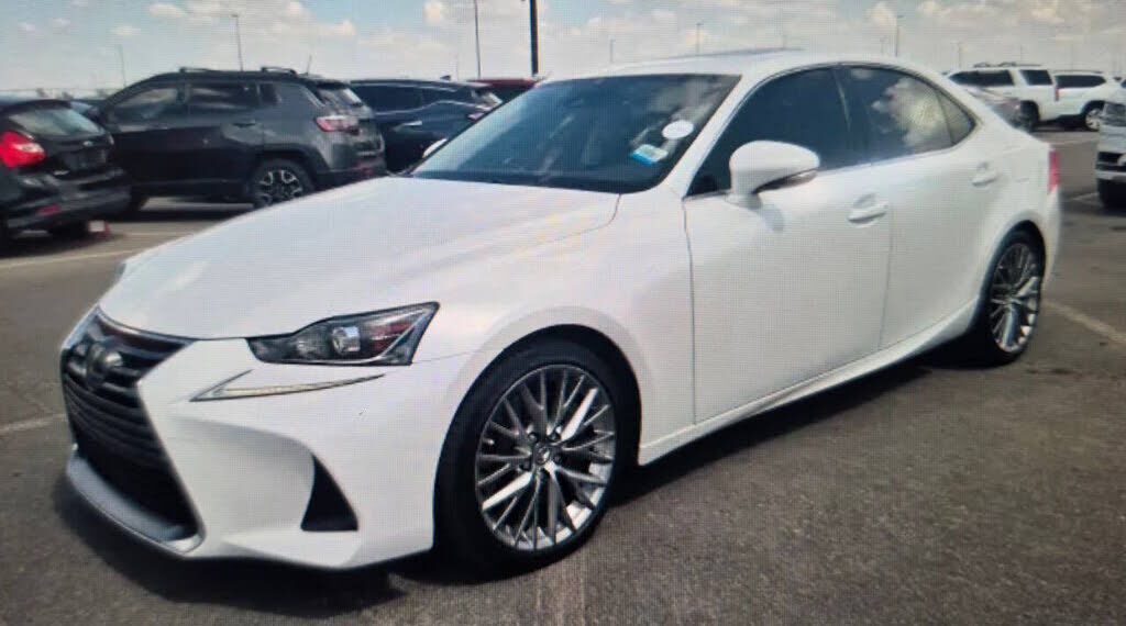 2017 LEXUS IS