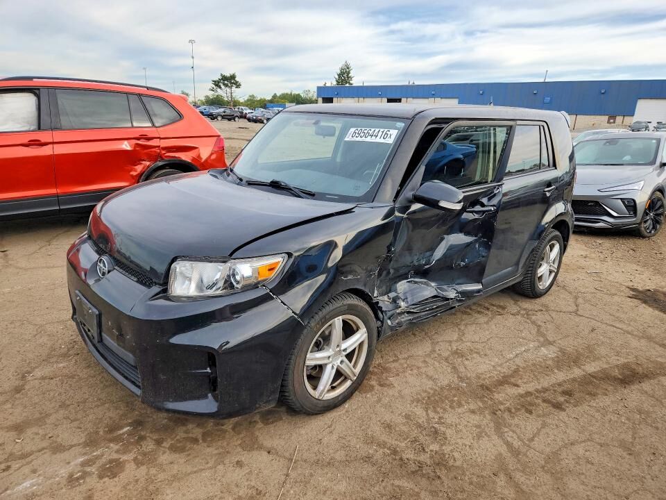 2011 TOYOTA SCION