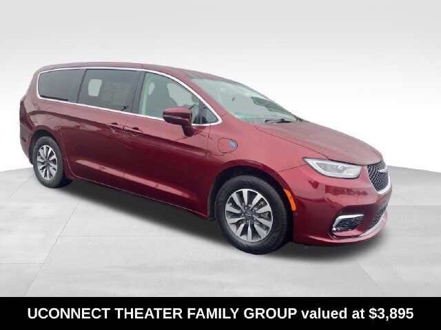 2022 CHRYSLER Pacifica