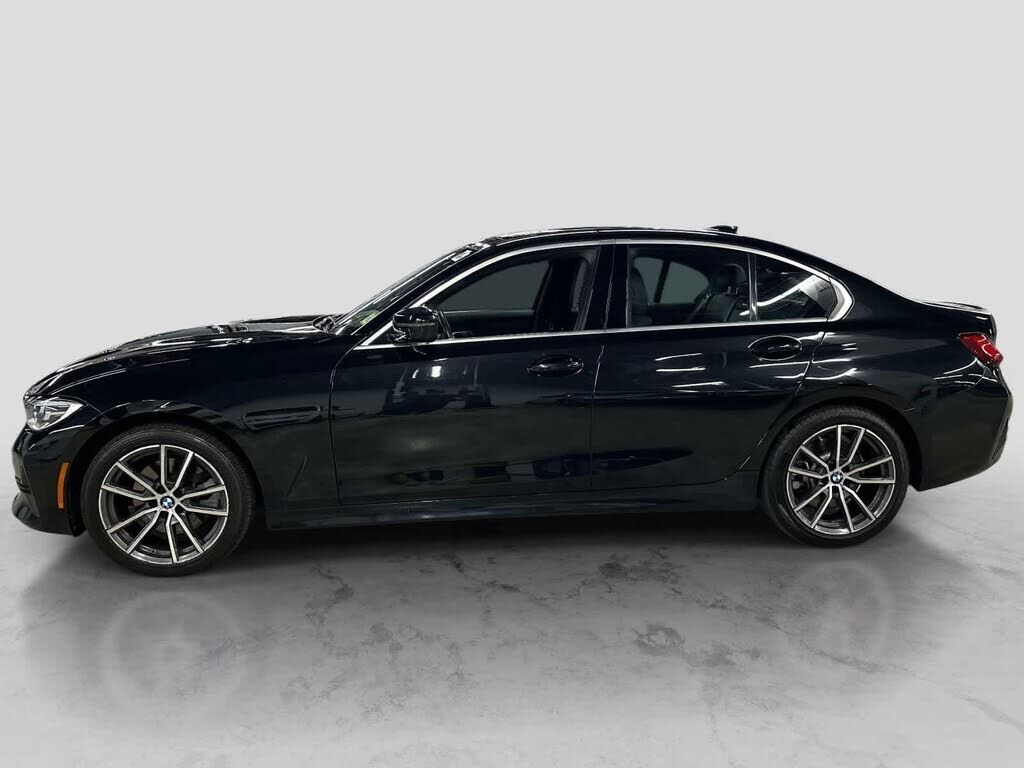 2021 BMW 330i