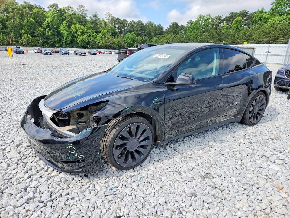 2023 TESLA Model Y