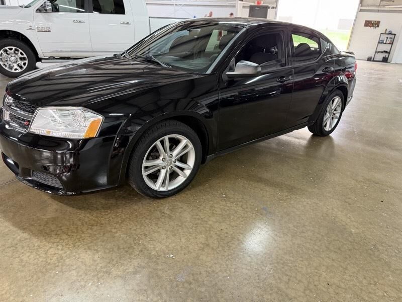 2012 DODGE Avenger