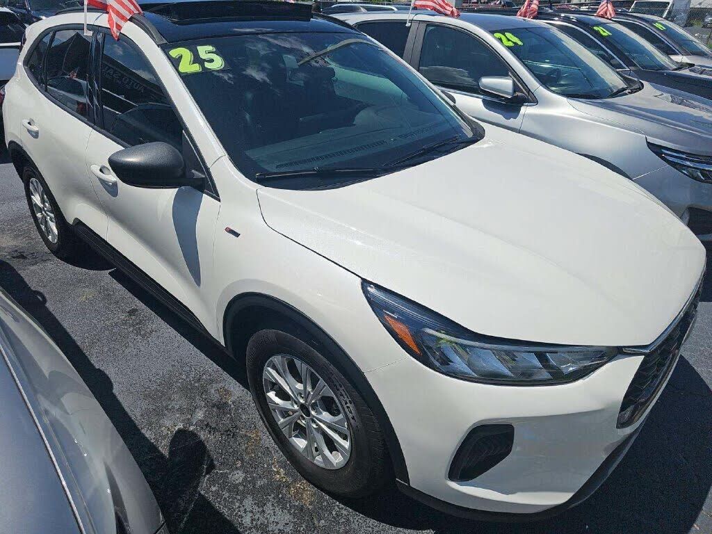 2025 FORD Escape