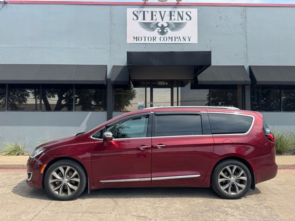 2017 CHRYSLER Pacifica