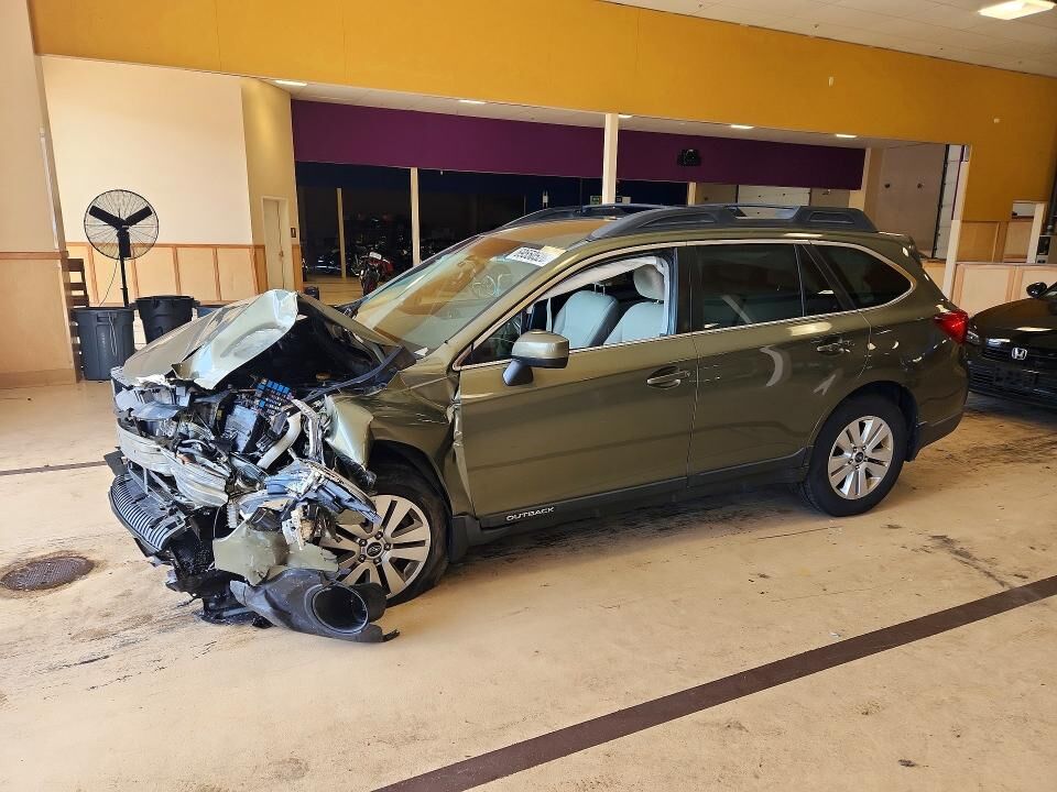 2015 SUBARU Outback