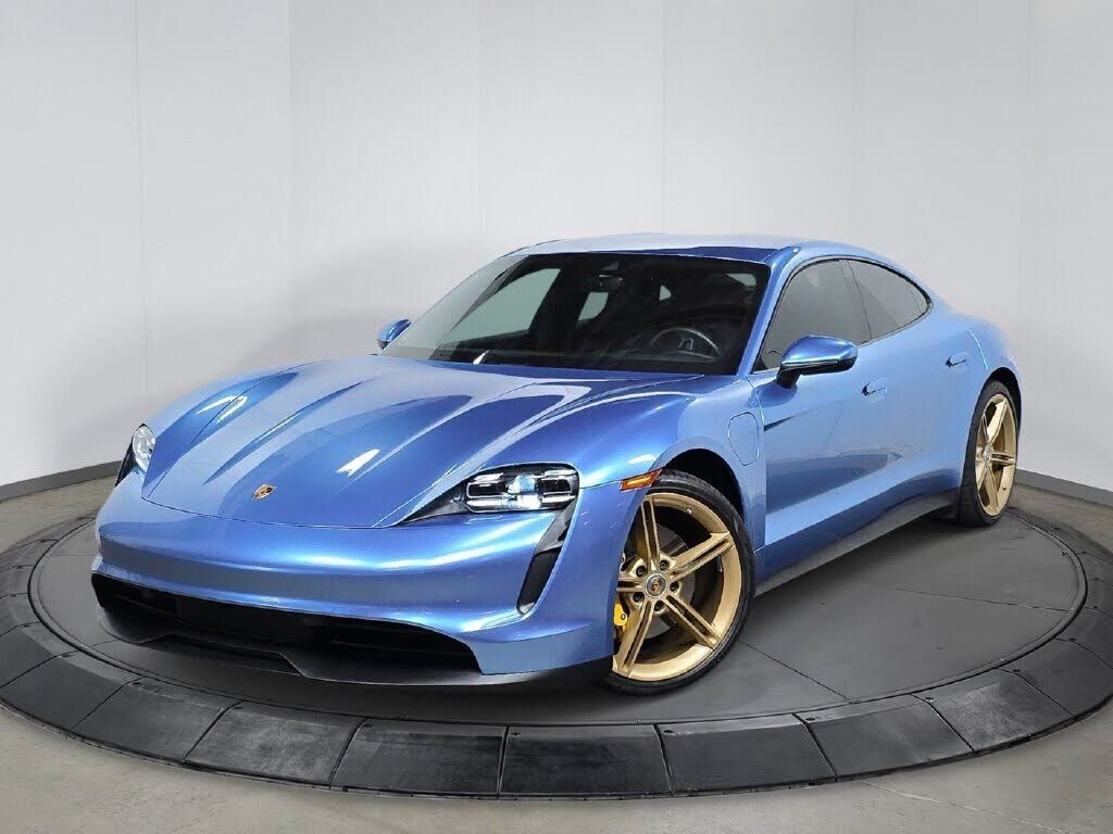 2024 PORSCHE Taycan