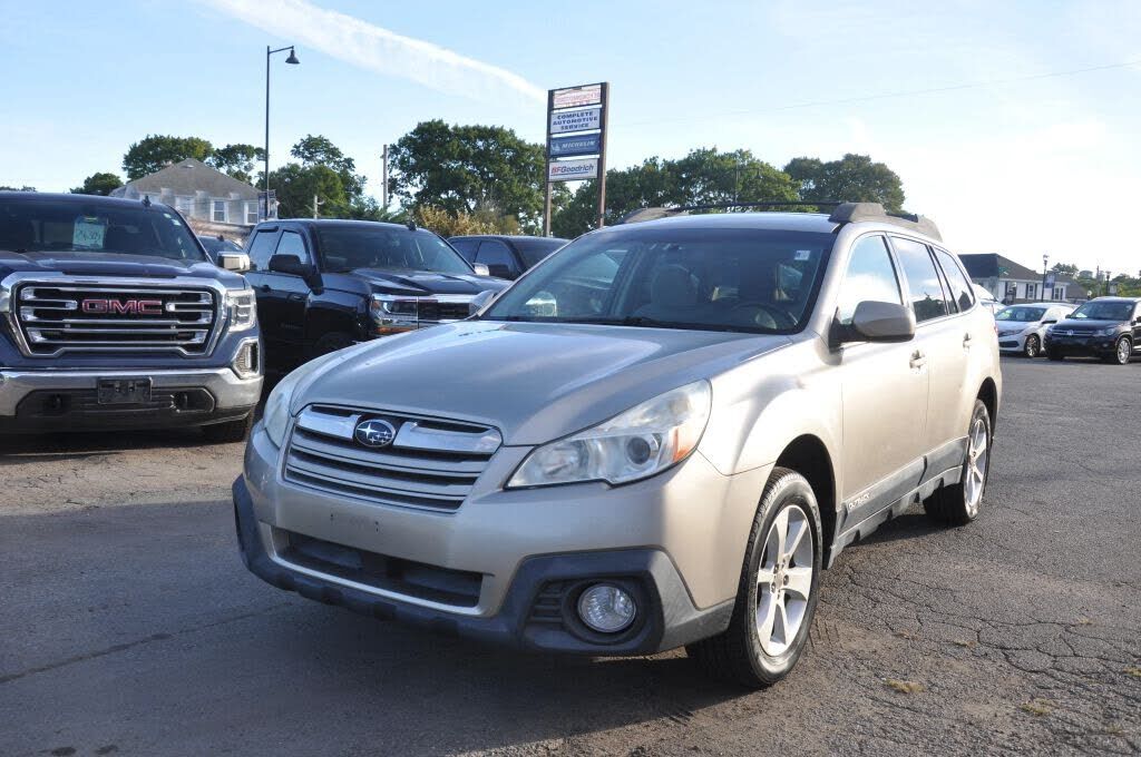 2014 SUBARU Outback