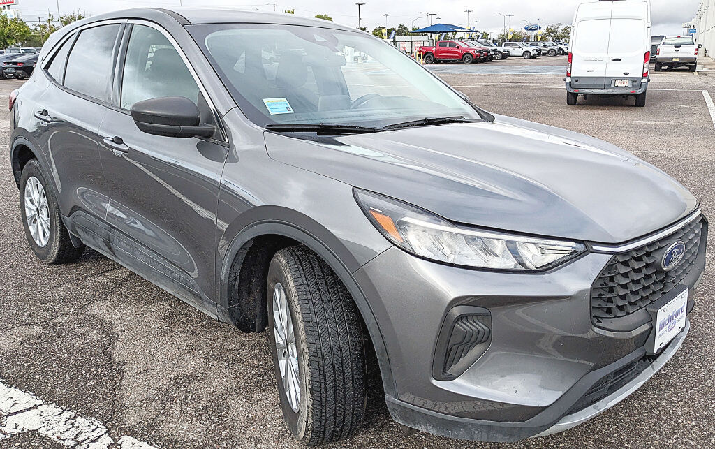 2024 FORD Escape