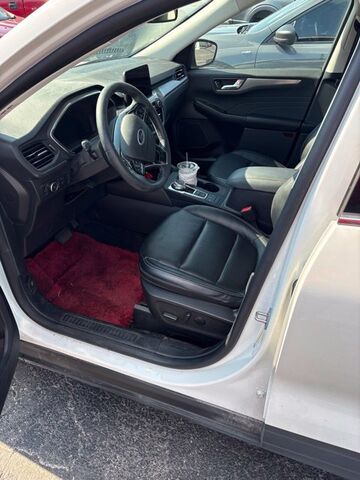 2022 FORD Escape