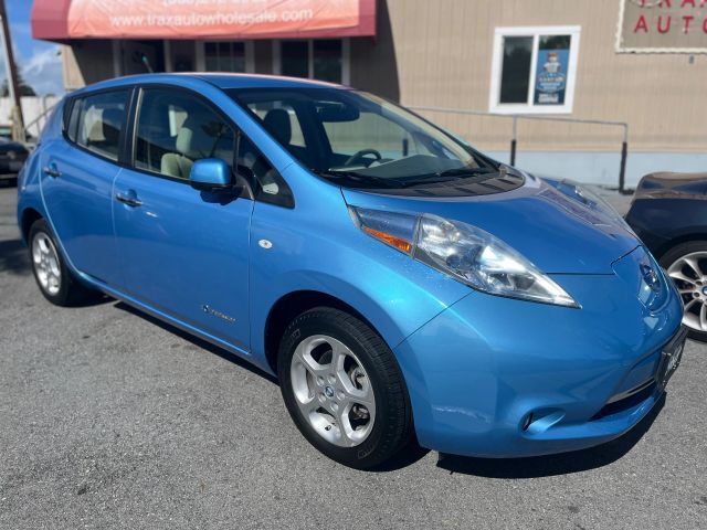 2011 NISSAN Leaf