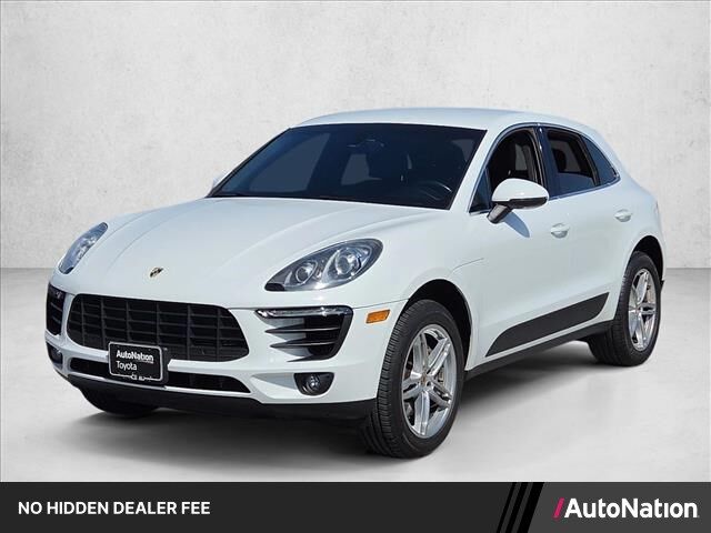 2016 PORSCHE Macan