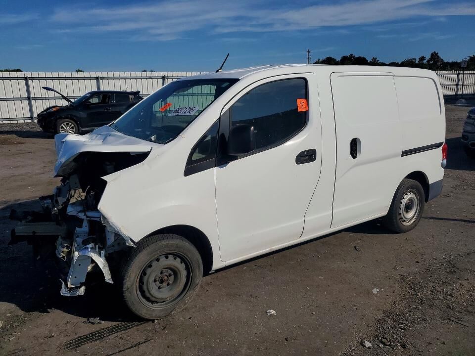 2015 NISSAN NV200
