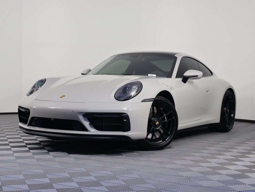 2022 PORSCHE 911