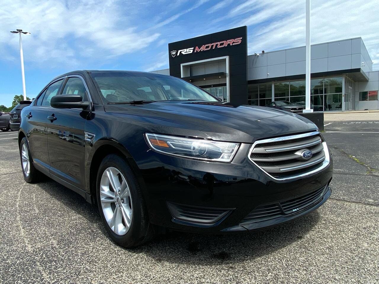 2017 FORD Taurus
