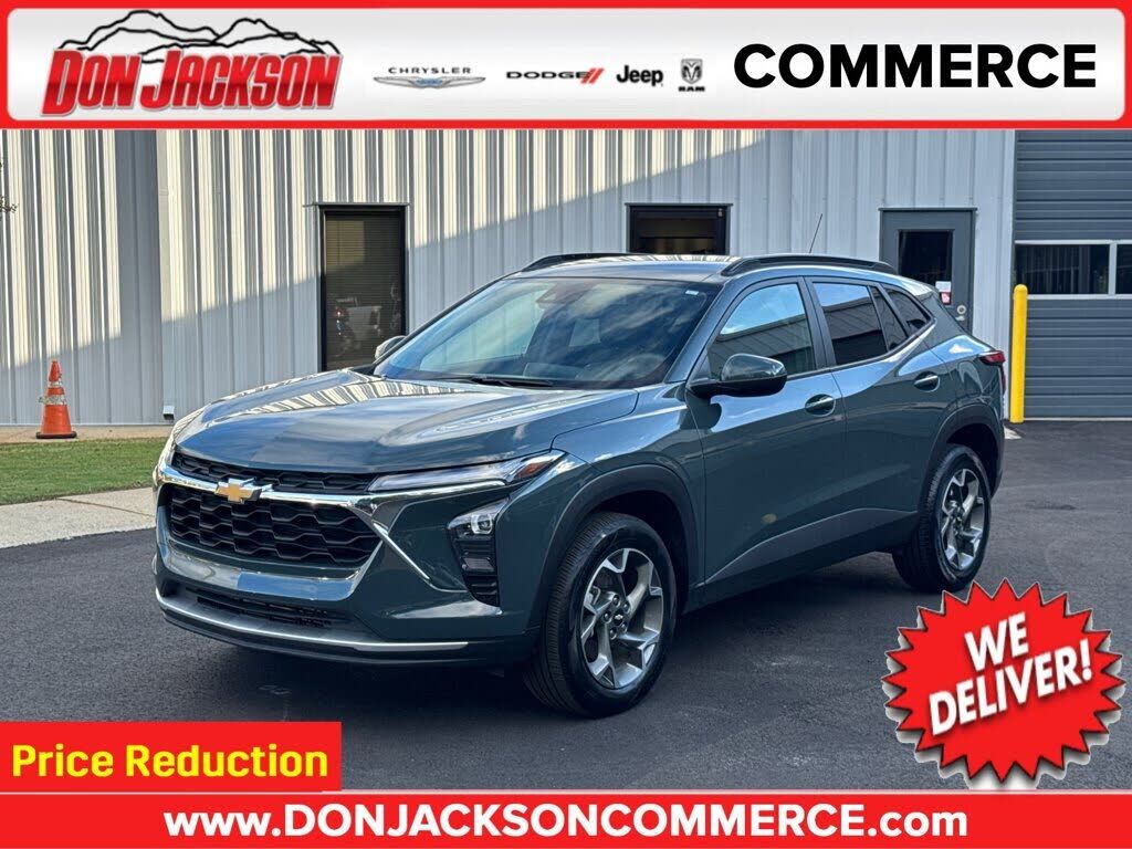 2025 CHEVROLET Trax