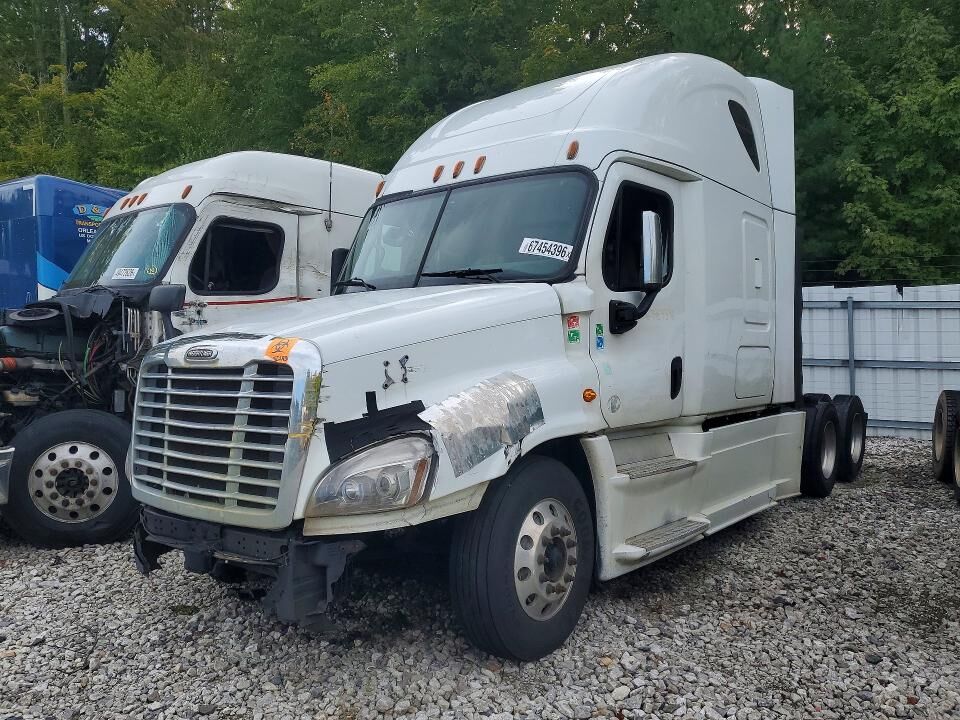 2016 FREIGHTLINER Cascadia